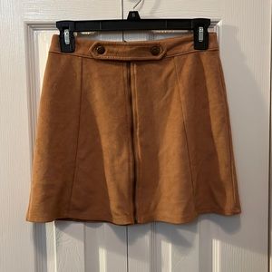 doesn’t fit me, great condition and material